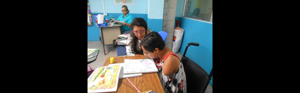 Me teaching art in Honduras